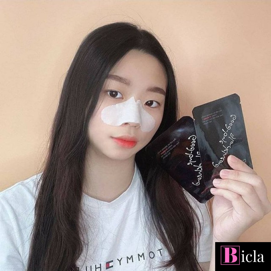 Miếng đắp hút mụn đầu đen, sợi bã nhờn, se khít lỗ chân lông Hàn Quốc Ciracle Black Head Cotton Mask