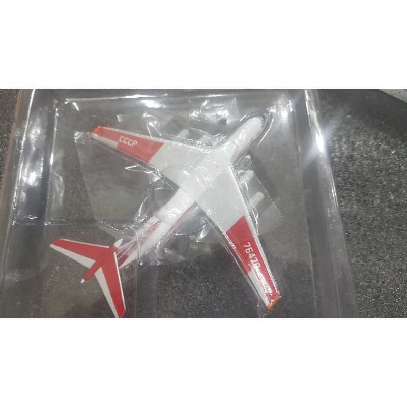 Mô hình máy bay tỉ lệ 1/400 Aeroflot CCCP Ilyushin IL-76TD