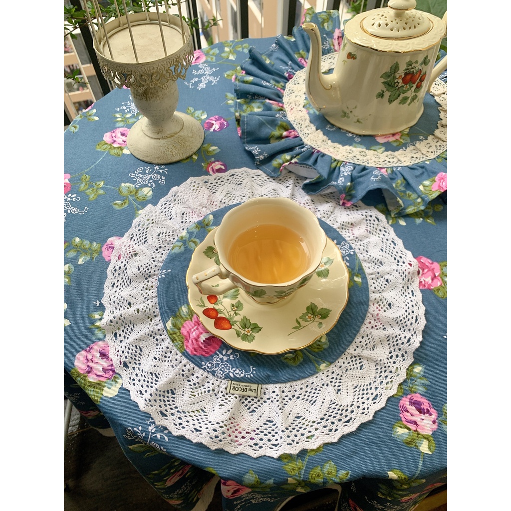 COMBO KHĂN TRẢI BÀN + VỎ GỐI REN + TẤM LÓT REN họa tiết hoa siêu đẹp, sang trọng, nhã nhặn Landecor mã TB547