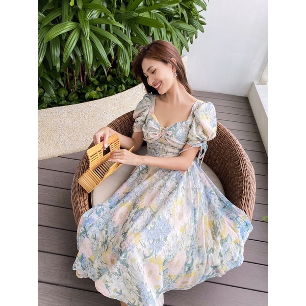 Đầm xoè hoa xanh