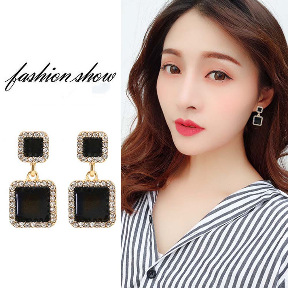 Khuyên Tai Nữ Trang Tạo Hình Độc Đáo