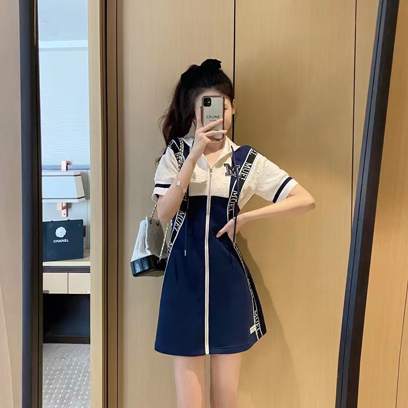 Đầm Thiết Kế Mới Thời Trang Theo Phong Cách Hồng Kông | BigBuy360 - bigbuy360.vn