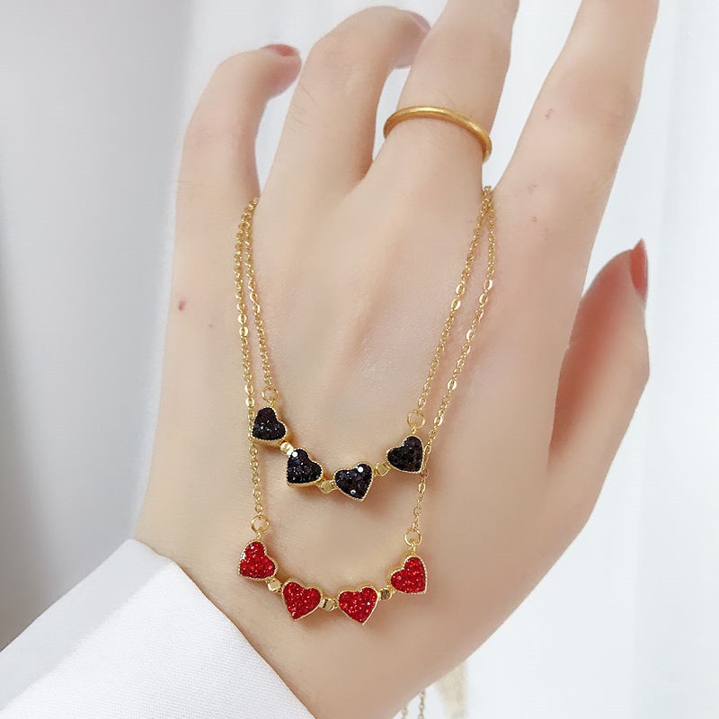 Vòng cổ Red Clover Titanium Lucky Love mặt kim cương pha lê