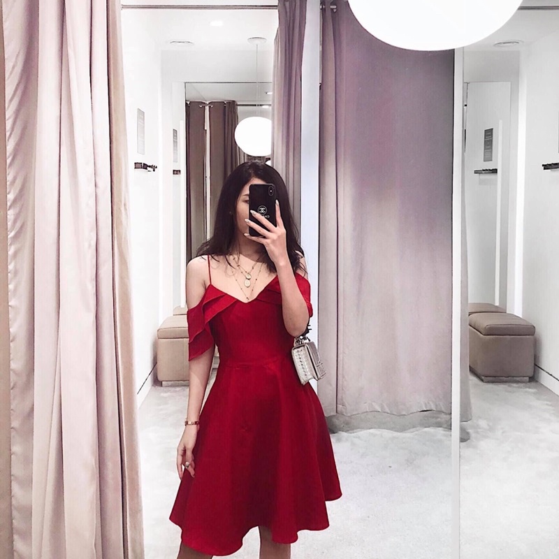 váy đỏ trễ vai hàng Thiết kế ( pass)