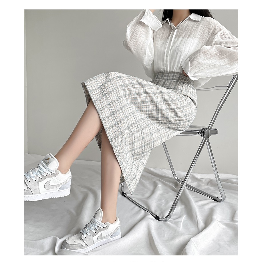 Chân váy dài kẻ ulzzang xẻ tà, chân váy midi lưng cao hoạ tiết sọc caro sogeum.store | BigBuy360 - bigbuy360.vn