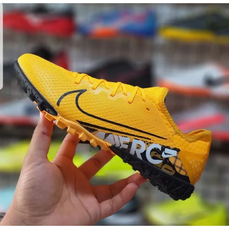 Giày đá bóng vapor pro 13 tf