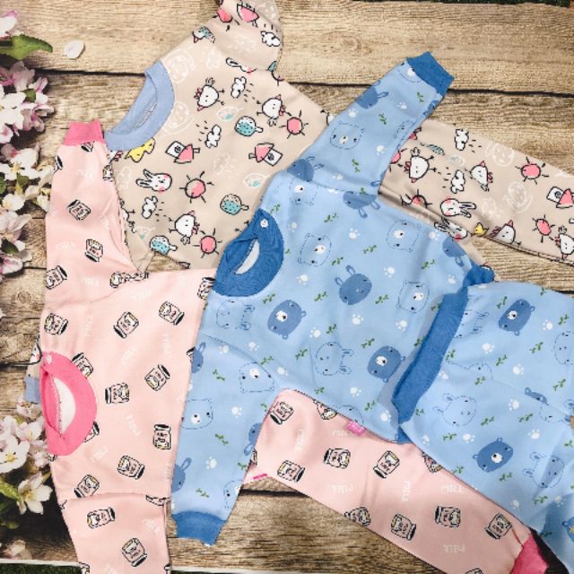 3 bộ áo nỉ bông trẻ em