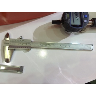 Thước cặp cơ khí 530-118 (0-200mm/0.02mm)