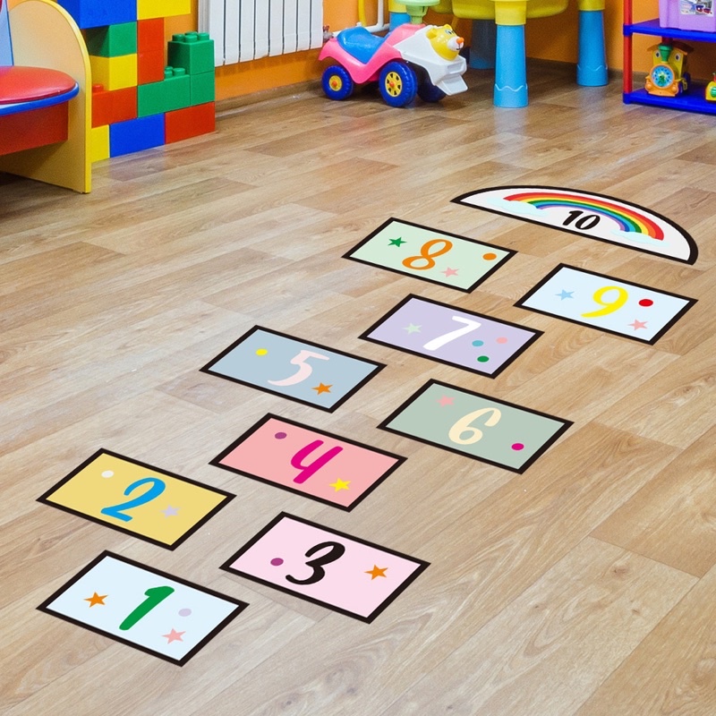Tranh dán tường, Giấy dán sàn, trang trí, trò chơi vận động cho bé, chơi lò cò, indoor game, hopscotch