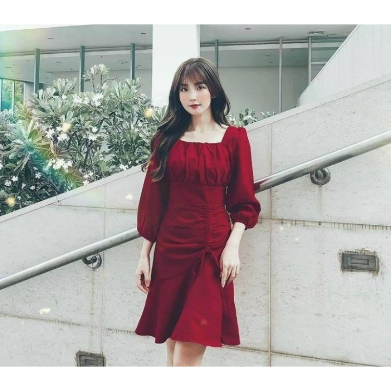 Layla Dress | Váy cổ vuông rút eo