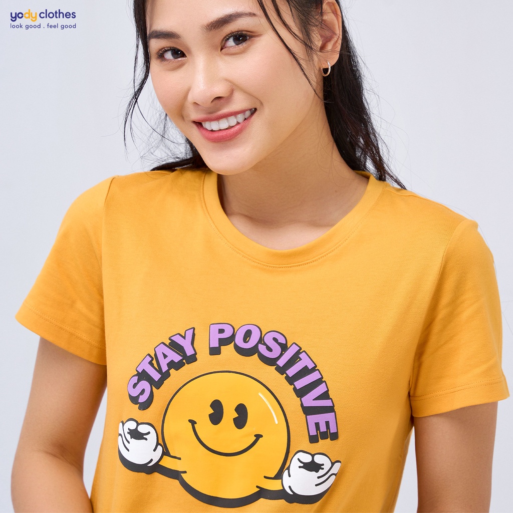 Áo thun nữ in hình YODY vải cotton thoáng mát chũ Stay Positive - AR Collections TSN5324
