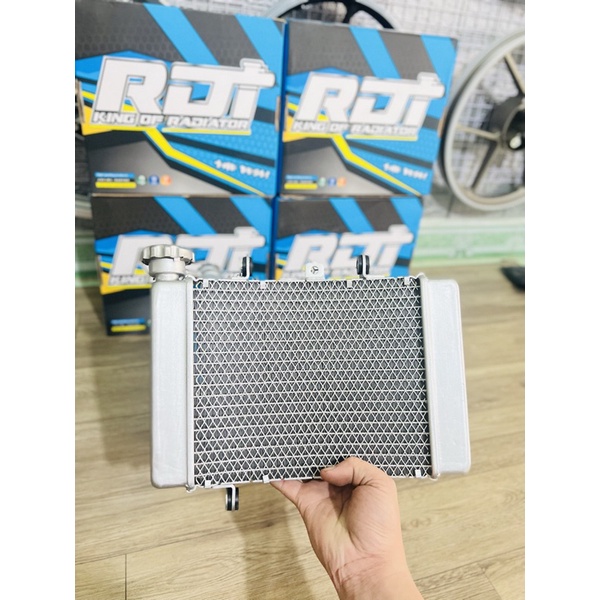 Két nước RADIATOR cho Exciter