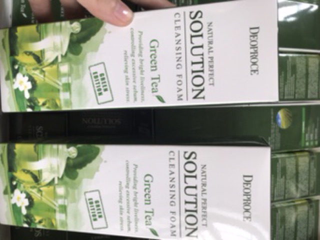 Sữa rữa mặt trà xanh - Deoproce