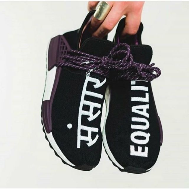 Giày thể thao Human race