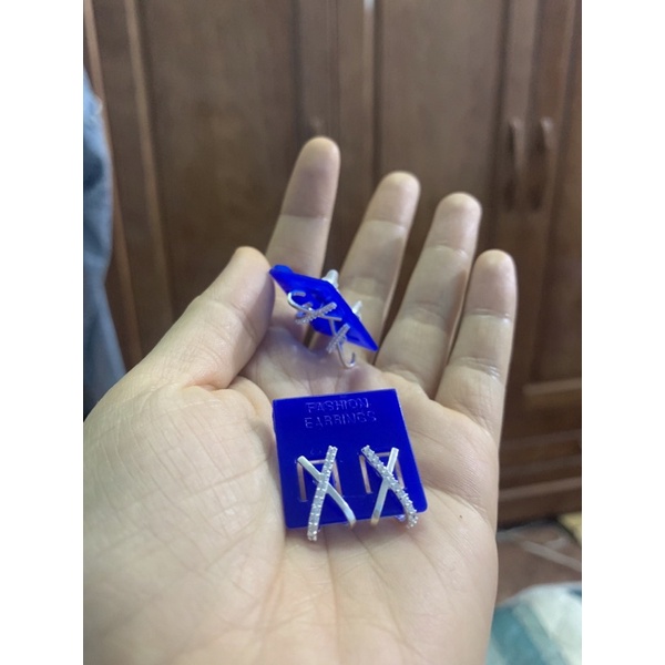 Khuyên tai X chéo nạm đá nhỏ bạc ta NGỌC MẬU vô cực