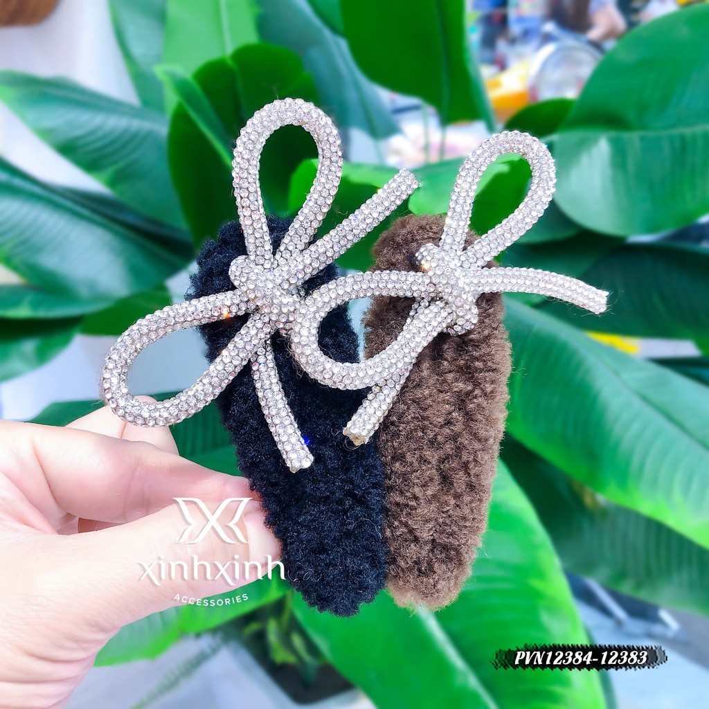 Kẹp Tóc, Cặp Tóc Mái Xù Nơ Đá Nhân Tạo Cao Cấp - Xinh Xinh Accessories