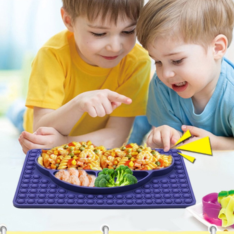 Đĩa Ăn Dặm Chia Ngăn Bằng Silicone Không BPA An Toàn Cho Bé Kèm Đồ Bấm Sử Dụng Được Trong Lò Vi Sóng
