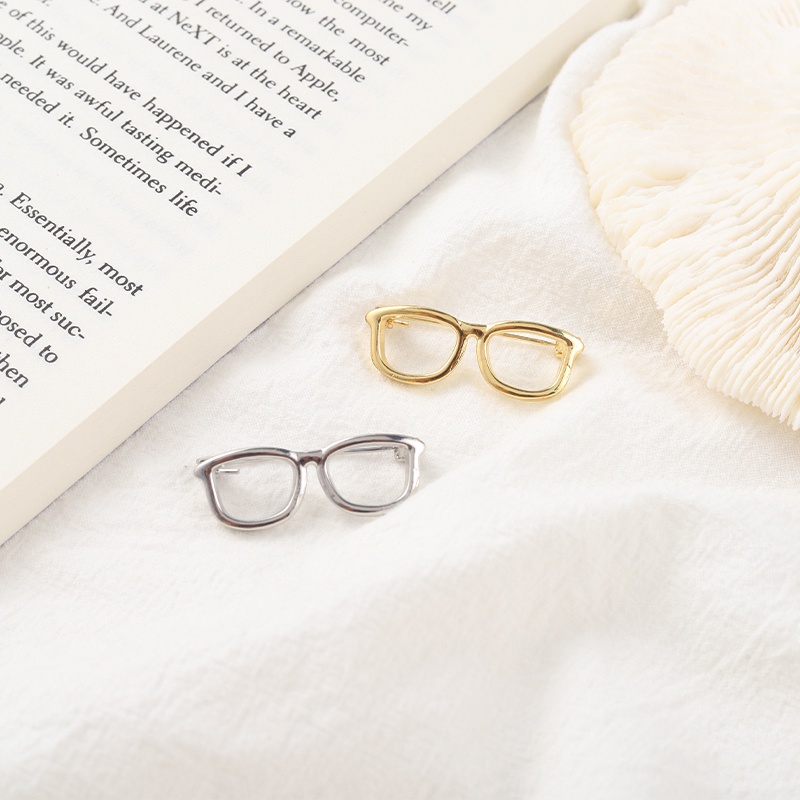 Ghim cài áo hình mắt kính 2 phong cách cho nữ