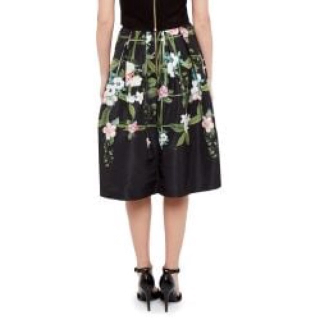 Đầm TED BAKER  🍀🍀🍀🍀