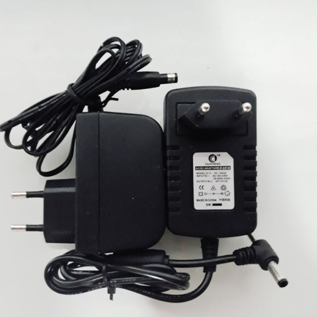 Adaptor nguồn 12v 1A-2A cho micro và các thiết bị khác.