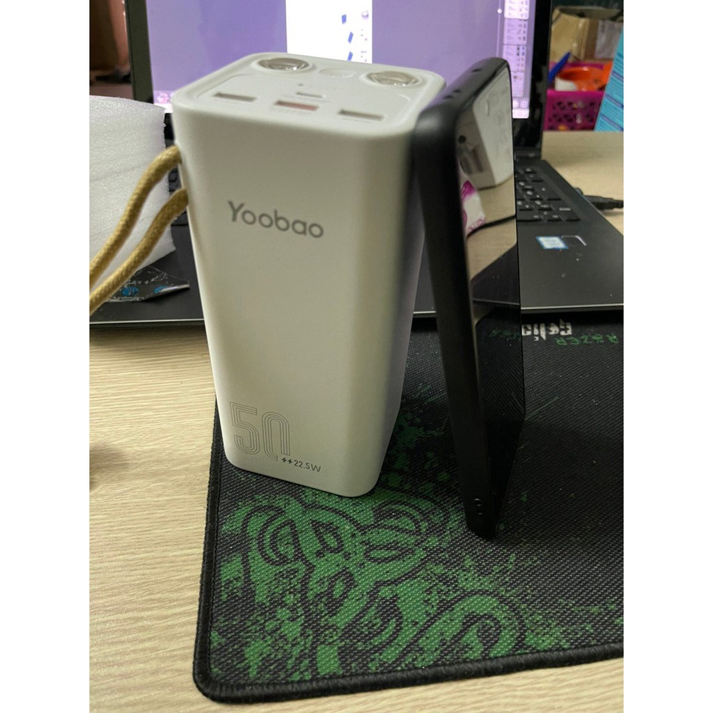 Pin sạc dự phòng Yoobao H5 / L50 dung lượng 50000 mAh, tích hợp đèn pin siêu sáng, hỗ trợ sạc nhanh PD