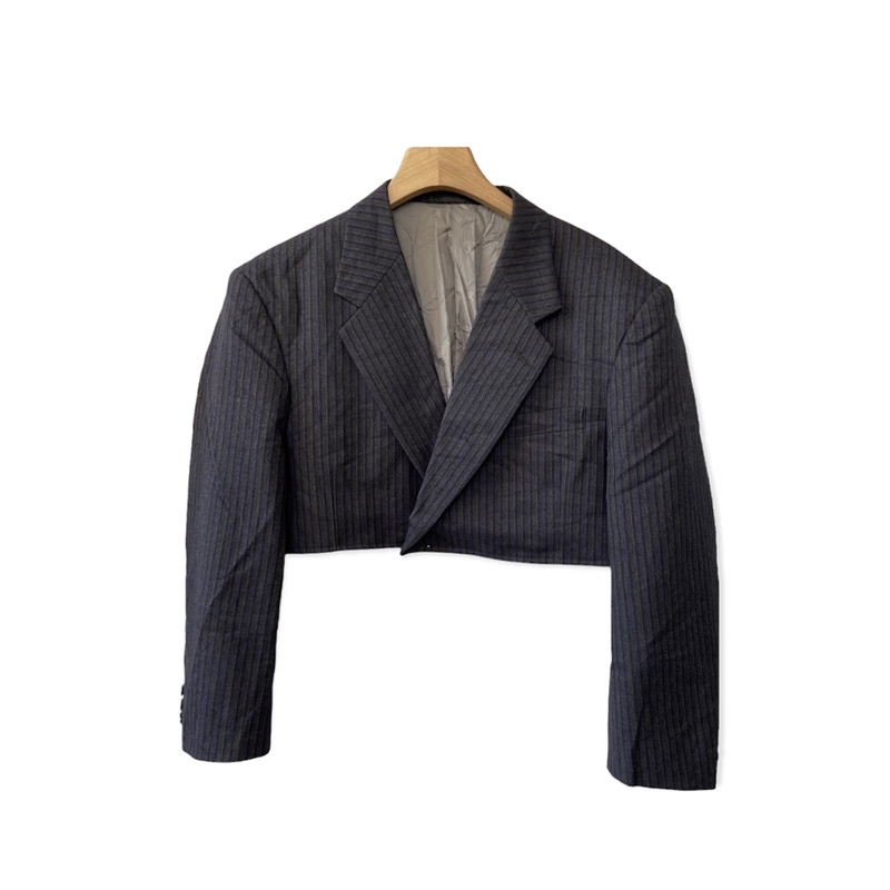 Áo blazer croptop 2hand (ảnh shop chụp 100%)-NT hoặc XEM MẪU TẠI INS(tiem1999.2hand) | BigBuy360 - bigbuy360.vn