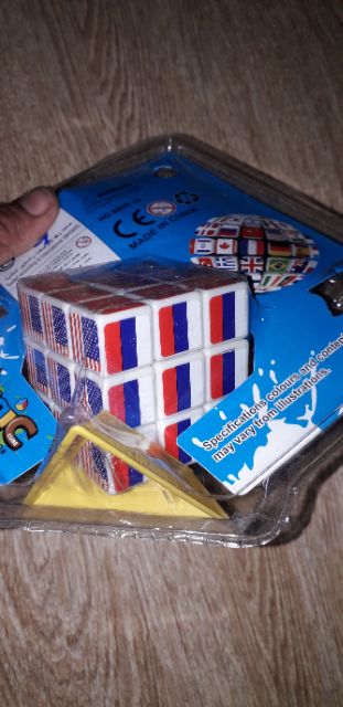 Rubik 3*3 hình quốc kỳ Bằng nhựa rất đẹp