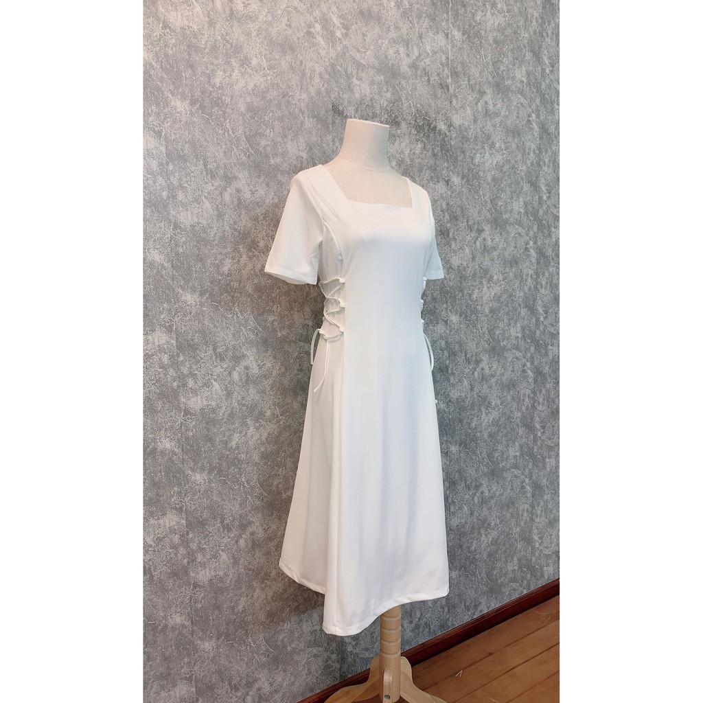 Đầm xoè dang dài cổ vuông đan dây eo, 2 màu trắng/đen hàng đẹp cao cấp giá rẻ - Thời Trang SHOPLORA
