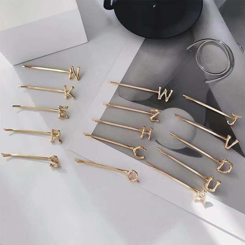 (Mới về )Kẹp tóc bảng chữ cái kim loại dễ thương Hàn Quốc Tatitava