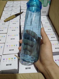 BÌNH NƯỚC PHA LÊ