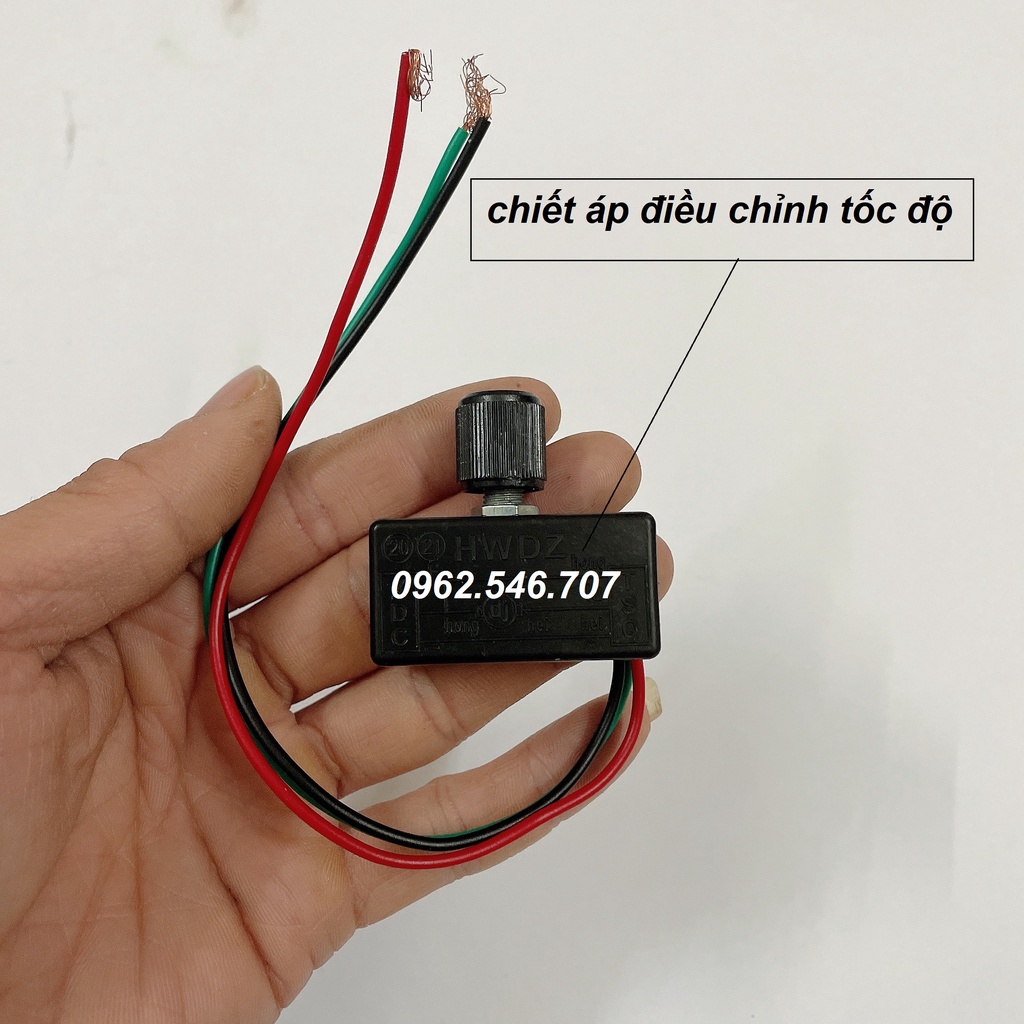 Máy bơm 12v tăng áp lực nước tự động ngắt - bơm phun sương 12v Kèm Chiết Áp và Jack Cắm