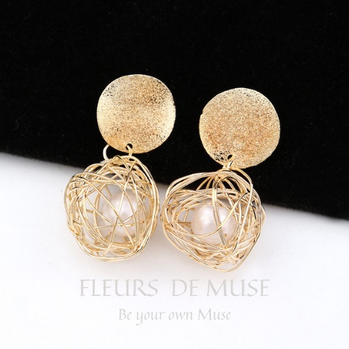 Khuyên tai tròn thiết kế độc đáo Fleurs de Muse