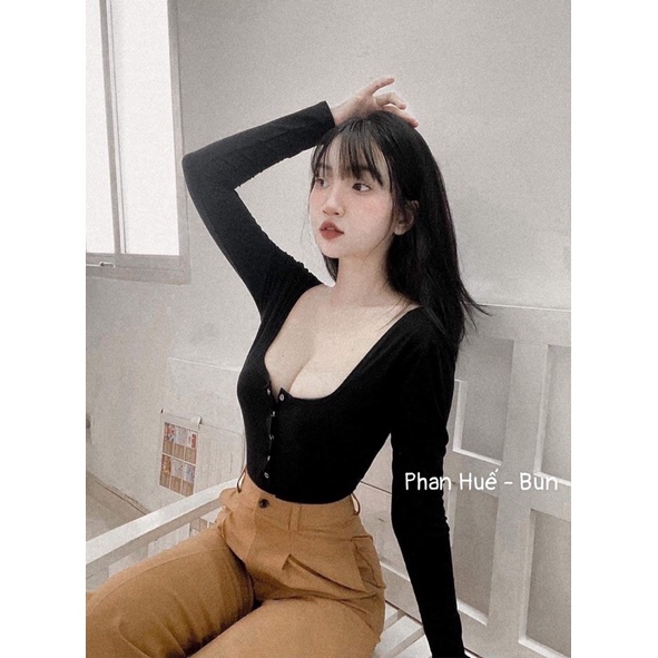 Áo bodysuit cổ vuông cúc bấm | BigBuy360 - bigbuy360.vn