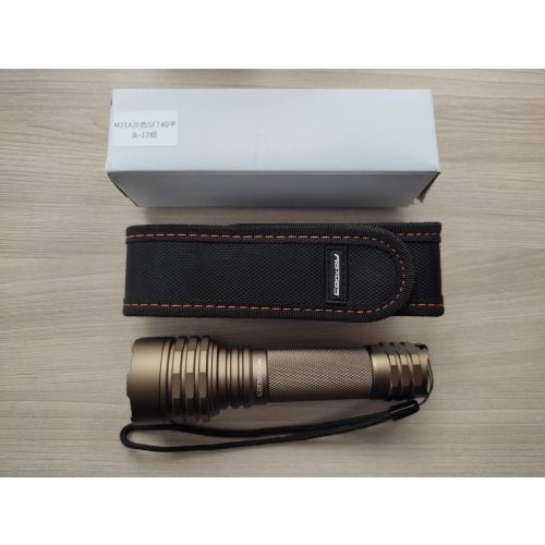 Đèn Pin Convoy M21A Kèm Đèn LED luminus SFT40