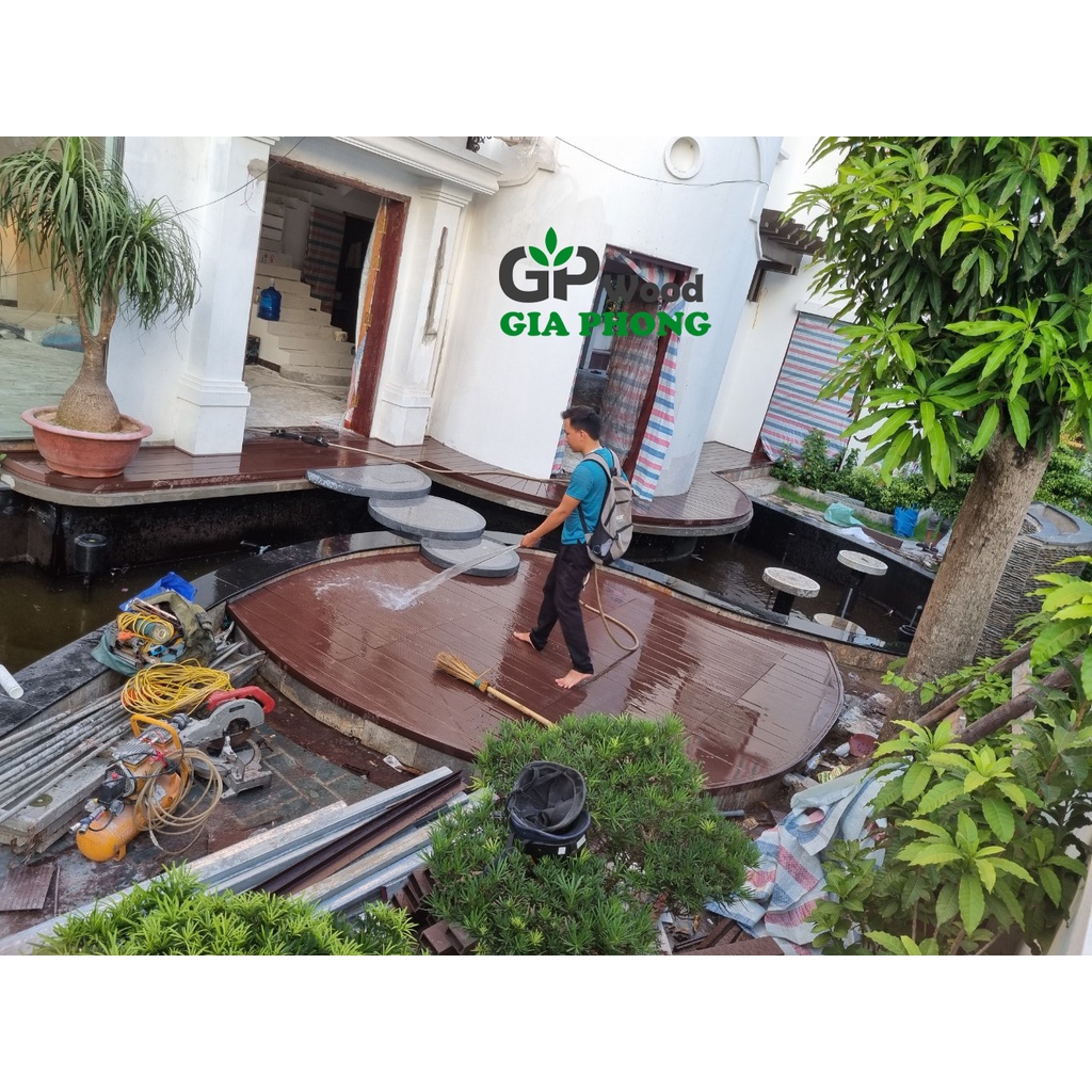 Mẫu Ban Công Chung Cư Đẹp Thi Công Bằng Gỗ Nhựa Ngoài Trời Cao Cấp 2022  . Sàn Ban Công Chung Cư Gỗ Nhựa Cao Cấp Hà Nội