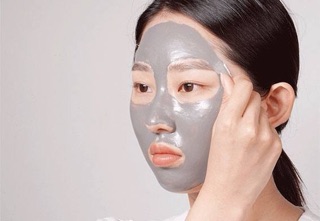 MẶT NẠ ĐẤT SÉT TRO NÚI LỬA DẠNG LỘT INNISFREE