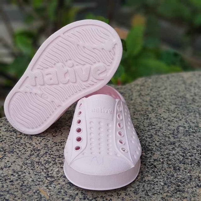 Giày Native xả