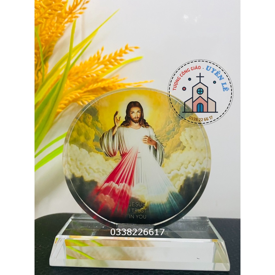 Tượng công giáo hình chúa Thương xót