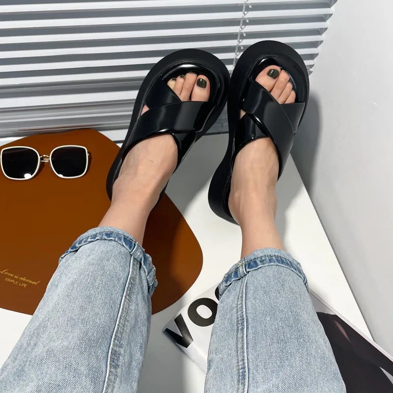 Dép Sandal Đế Dày Quai Chéo Hở Ngón Phong Cách Mới