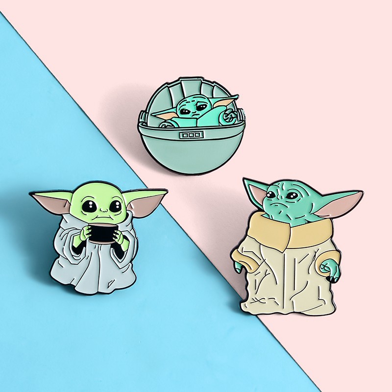 Cài áo kim loại QIHE JEWELRY hình nhân vật baby yoda trong phim star wars độc đáo
