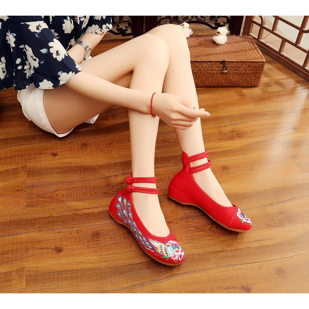 Giày búp bê thêu họa tiết chim công phong cách Trung Hoa thanh lịch dành cho nữ