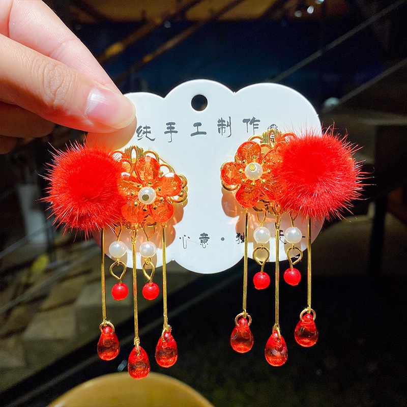 Trâm cài tóc phối tua rua phong cách Trung Hoa cho bé gái