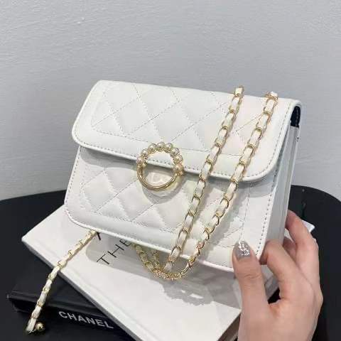 Túi dây xích Túi xách messenger mini đeo vai phối dây xích màu trắng thời trang mùa hè 2022 sang trọng cho nữ