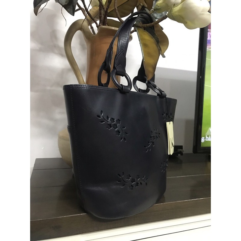Túi da thật KRIZIA cắt hoa laser - used bags