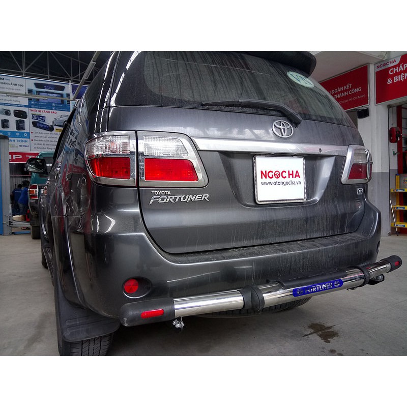 Thanh Cản sau Inox xe Toyota Fortuner đời 2006 - 2016 Hàng cao cấp