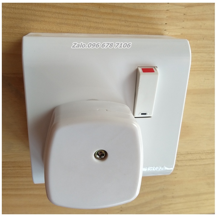 Ổ cắm 3 chấu - Phích cắm PUKR LiOA Kiểu Anh - Dòng V20S15S Chính hãng