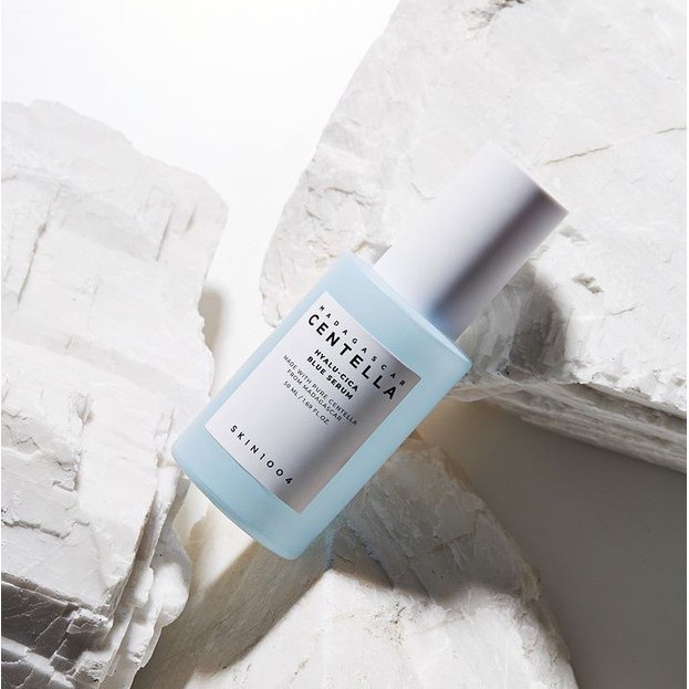 Tinh chất Skin1004 Madagascar Centella Hyalu-Cica Blue Serum 50ml cấp ẩm, làm dịu & dưỡng sáng da
