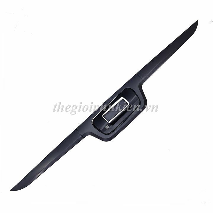 Ốp trang trí tay mở cốp sau - Chevrolet Colorado( hàng chất )