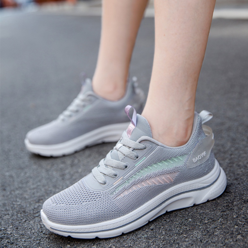 Giày Thể Thao Đế Mềm Siêu Nhẹ Thoáng Khí Thời Trang Xuân Thu 2022