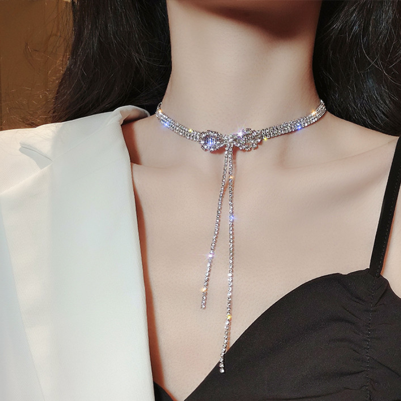 Vòng cổ tua rua ngắn đính đá kim cương lấp lánh phong cách mới cho nữ